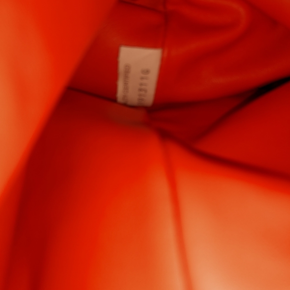 Bottega Veneta orange chain pouch bag - Picture 2 of 15